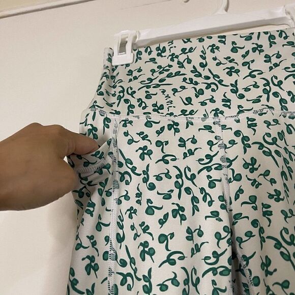 ECHT High waist green floral vines athletic leggings with pockets size XS - Picture 7 of 8